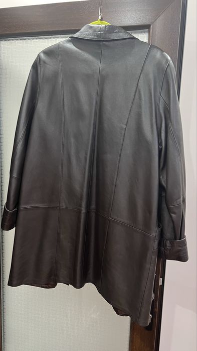 Haina piele naturala culoare maro