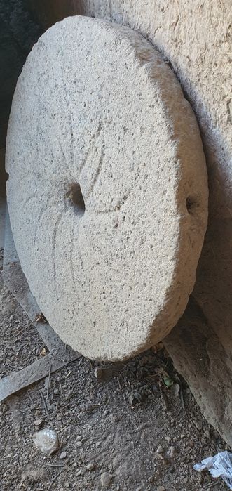 Tarihi buyim tgrmon tosh