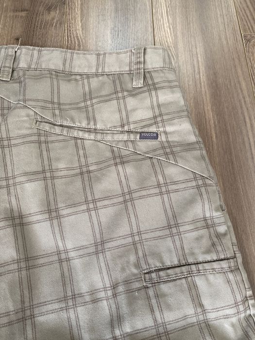Pantaloni scurti Volcom marimea 30