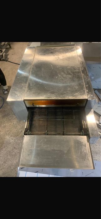 Проффесианольная печка для пиццы