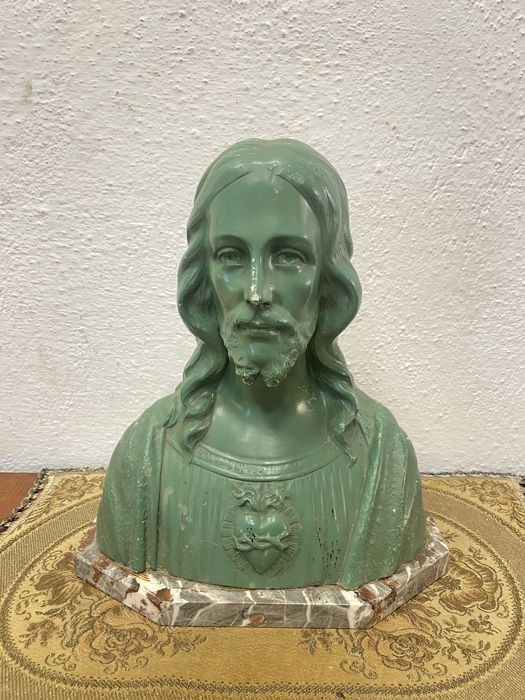 Френски порцеланов бюст исус