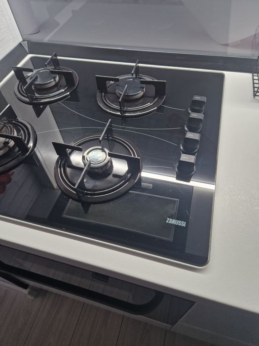 Vand Plita si cuptor Zanussi