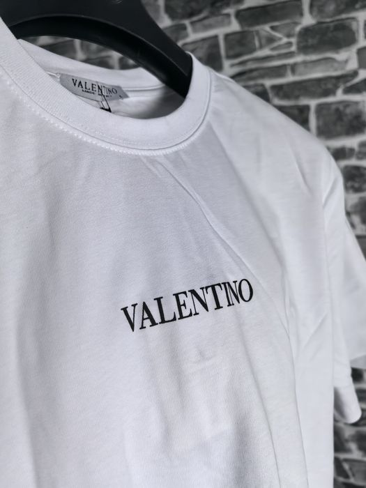 Valentino тениска НАМАЛЕНА
