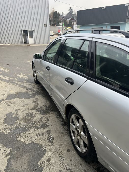 Mercedes C220/ 2005