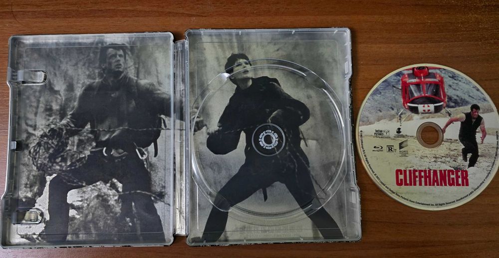 Vand steelbook bluray Cliffhanger (1993), nerulat.
