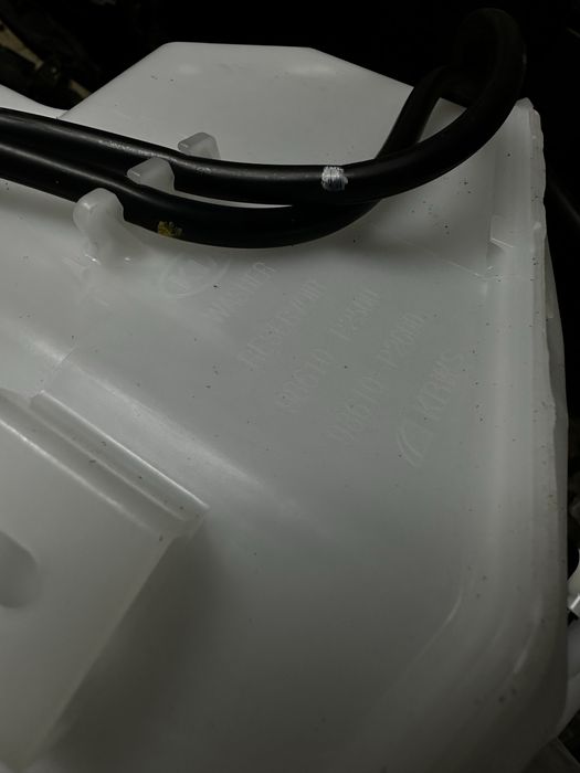 Бочок омывателя Хендай Киа