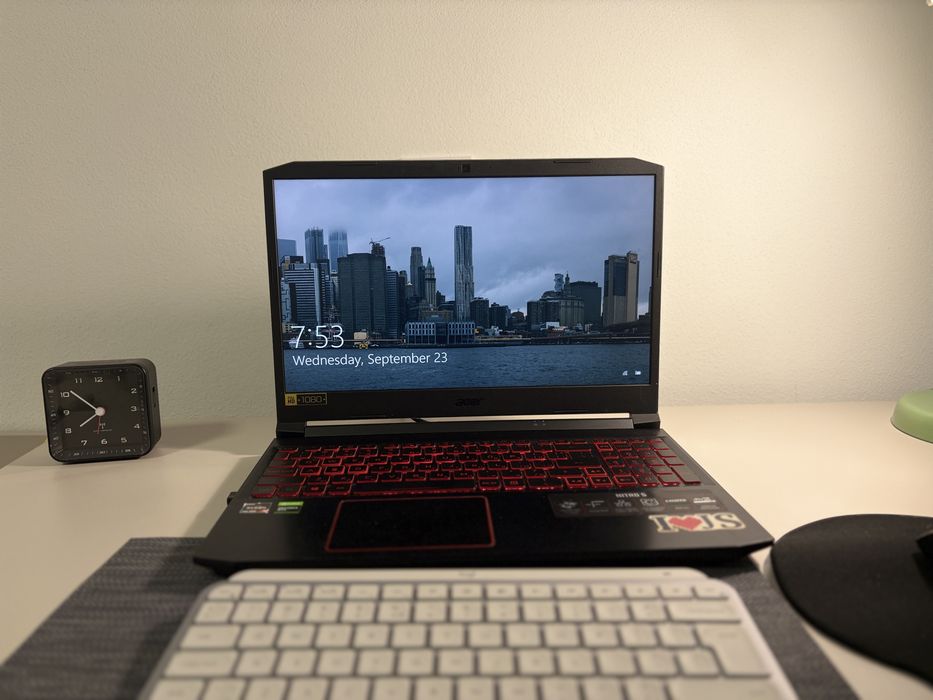 Acer Nitro 5 | 16 GB RAM | 512 GB SSD + 1 TB SSD + 1 TB HDD