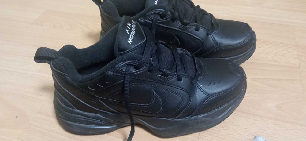 Маратонки Nike 40 номер