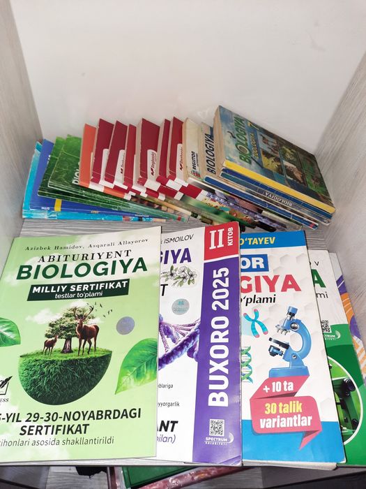 biologiya kitoblar