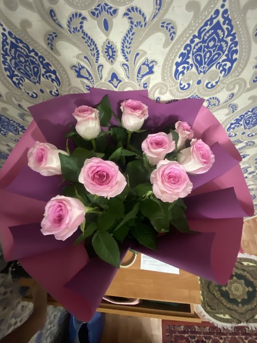 Букет гүл сатылады