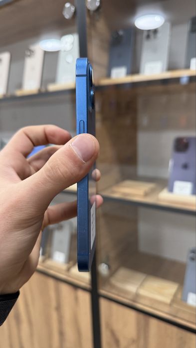 iPhone 13 256