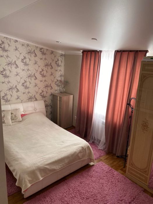 Продам коттедж 300 м2