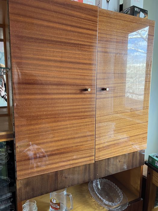 Сервант СССР лак Шкафчик