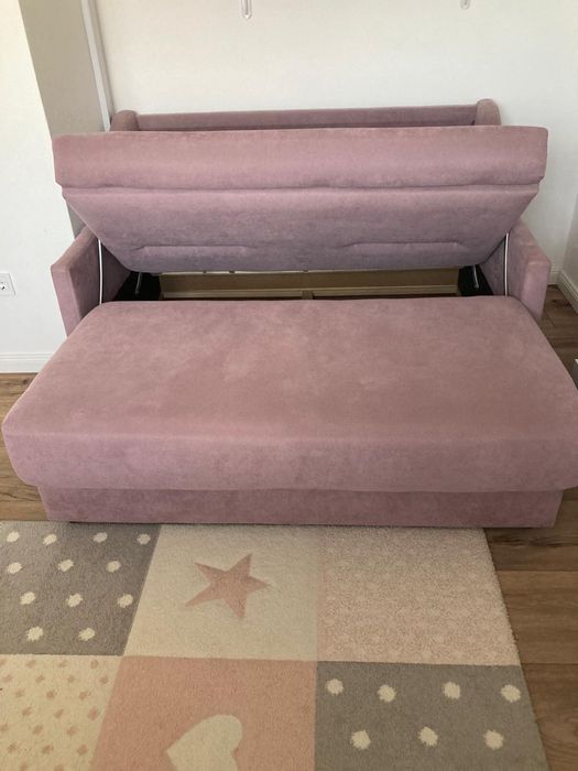 Vand canapea extensibila de 2 persoane