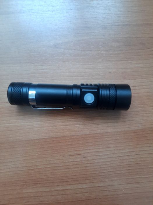 Лед фенерче с алуминиев корпус