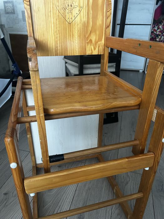 Срочно продам стульчик для кормления (трансформер)