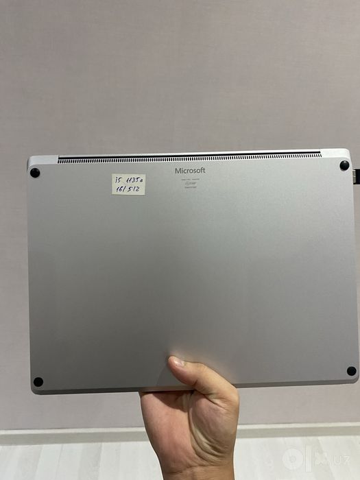 Micrasoft surface 4
