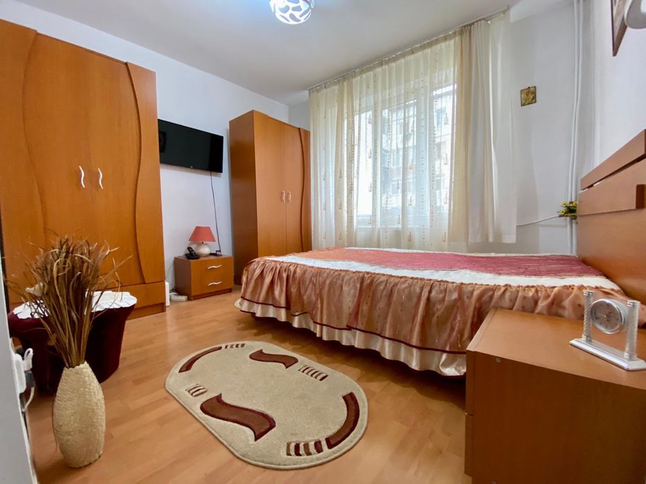 Apartament 3 camere de inchiriat