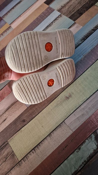 Обувки biomecanics