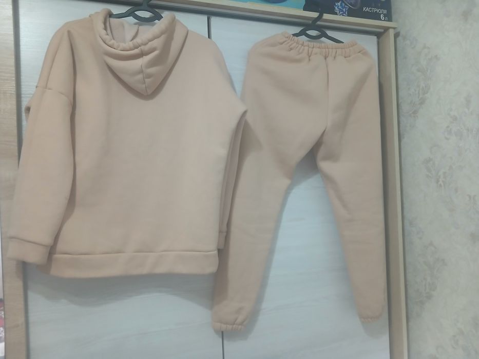 Женская кофта и двойка