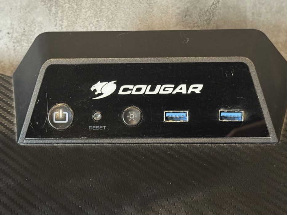 Компьютерный стол Coogar