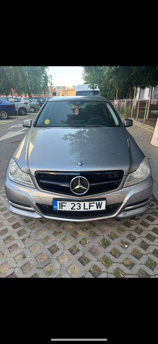MERCEDES-BENZ C-Class 2011
