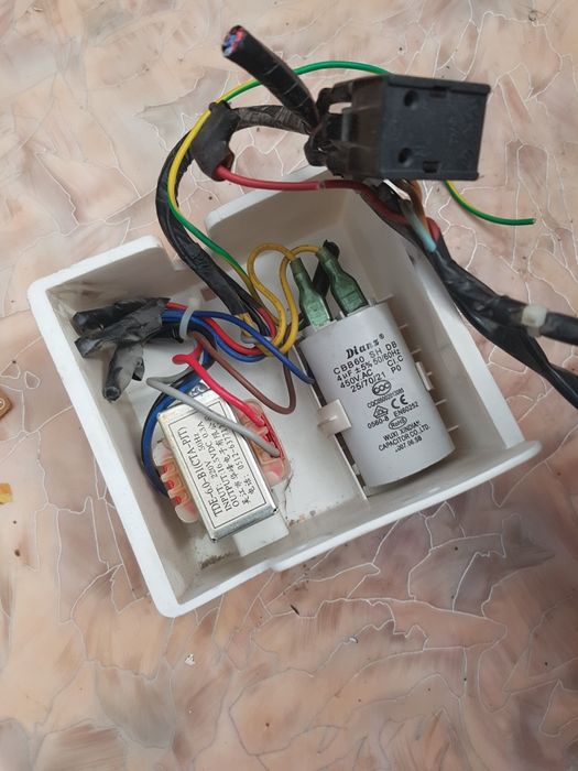 Продам запчасти для холодильника