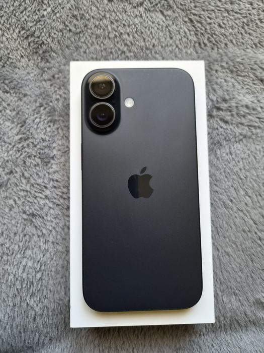 iPhone 16 black 128gb