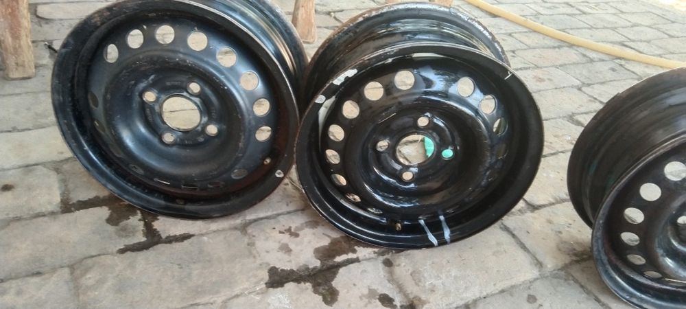 Nexia 13 disk sotiladi 4 tasi 500 ming radnoy disk