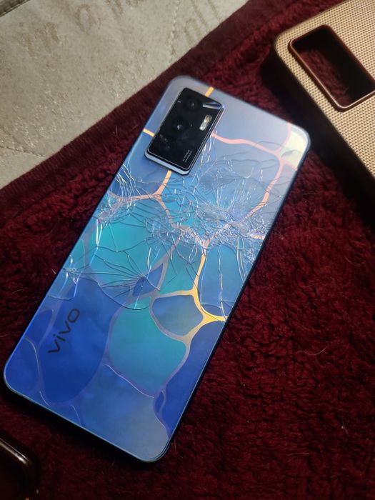 Продам телефон vivo v23e 128/12