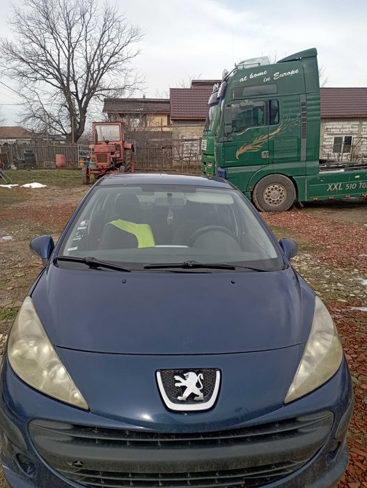 Vând autoturism Peugeot 207 hdi