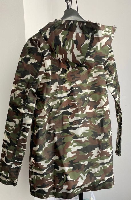 Geacă ZARA- tip pelerină de ploaie