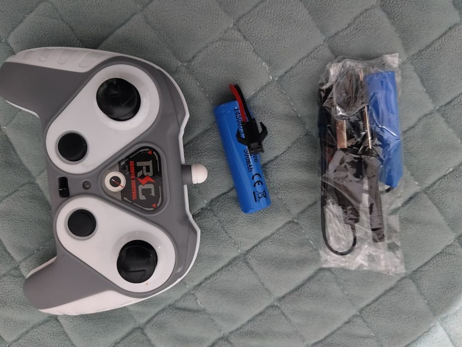 Игрушечный Катер на радиоуправлении