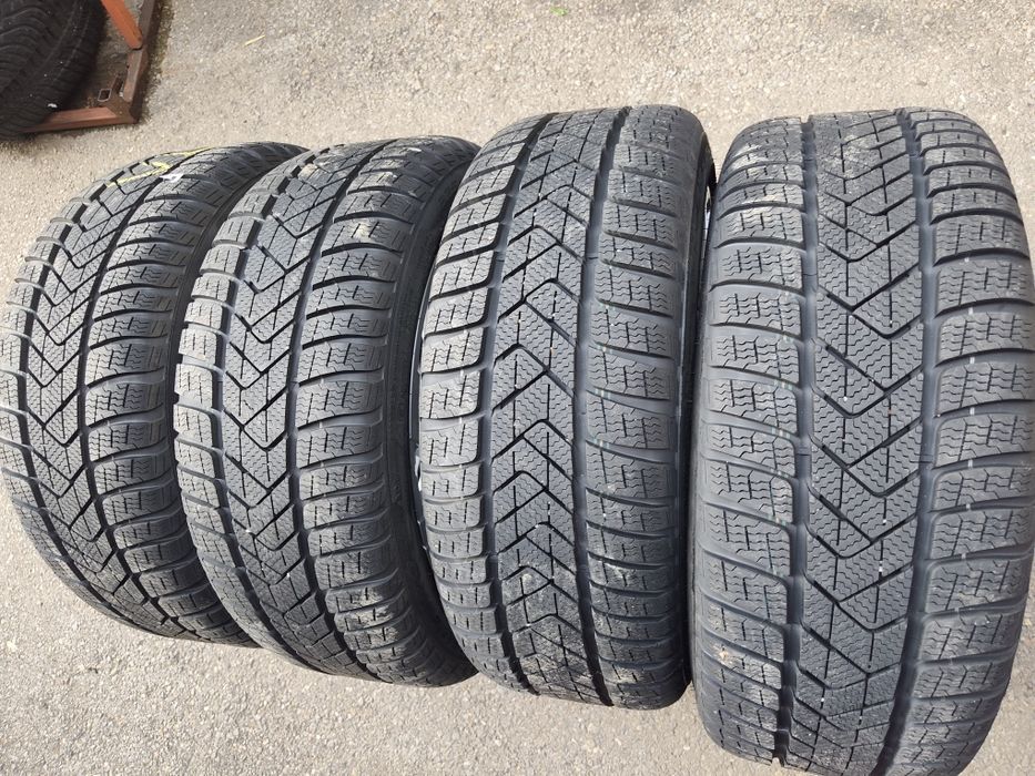 225/40/18" 4бр Pirelli Sotozero 3,dot4524,7mm