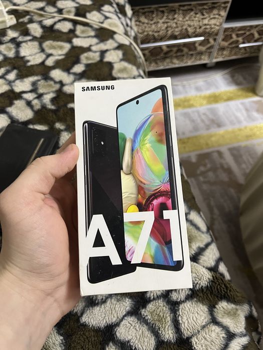 Продам телефон samsung A71