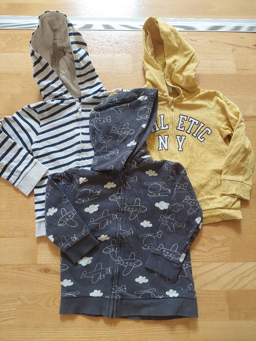 Set 3 hanorace H&M, mărimea 98