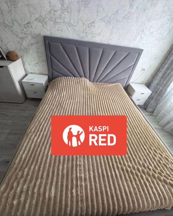 Продам кровать+матрас+две тумбы