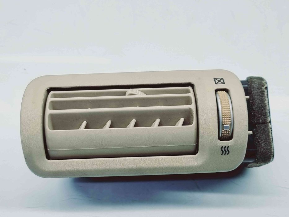 Grila aerisire dreapta Hyundai Santa Fe 2 (CM) [Fabr 2005-2012] U044