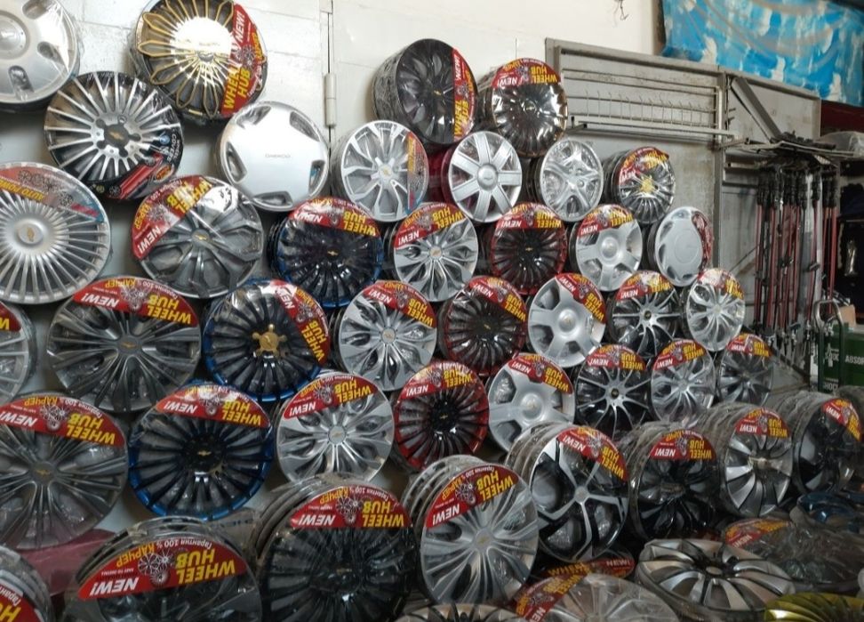 Колпаки красивые яркие качественные надежные на размер диска 13/14/15.