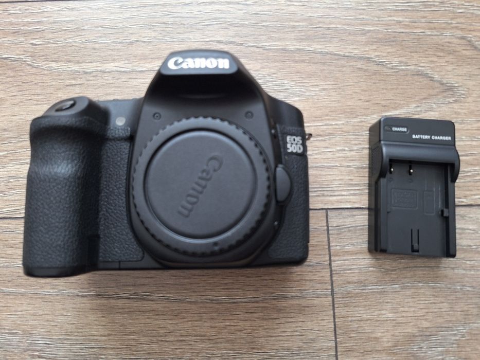 Aparat foto Canon 50D