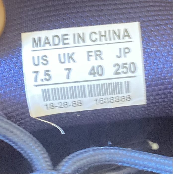 ECCO кроссовки новые!