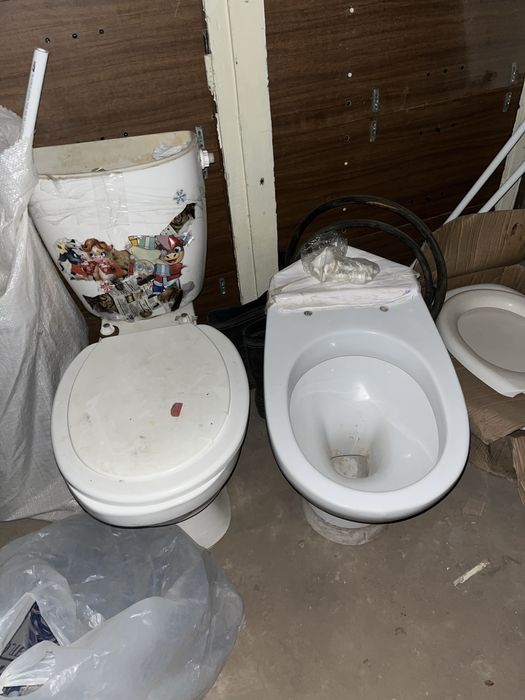 Продам унитазы, бачки, раковина