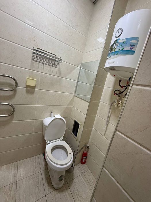 Сдаётся  1 комнатная квартира сергели 3 метро бекат.