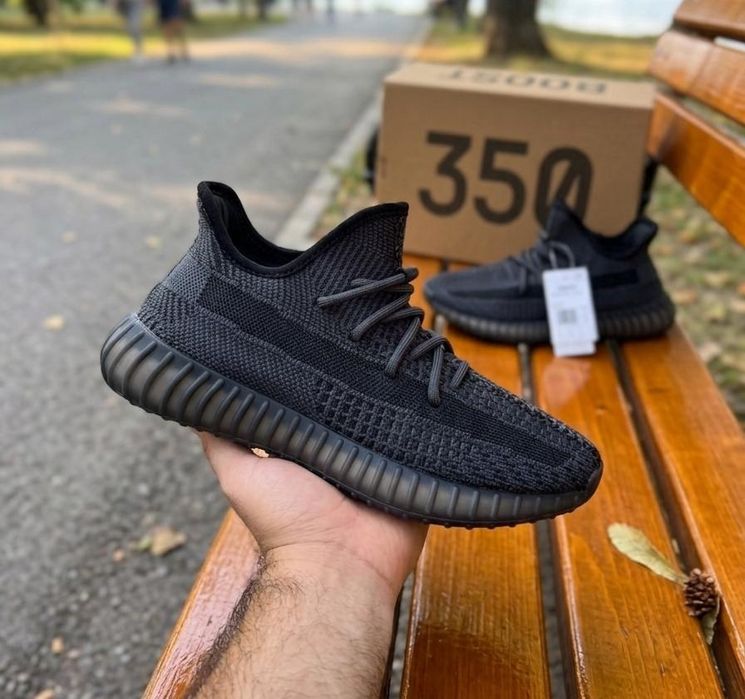 Adidasi Yeezy Boost 350 Negru Black - Unisex