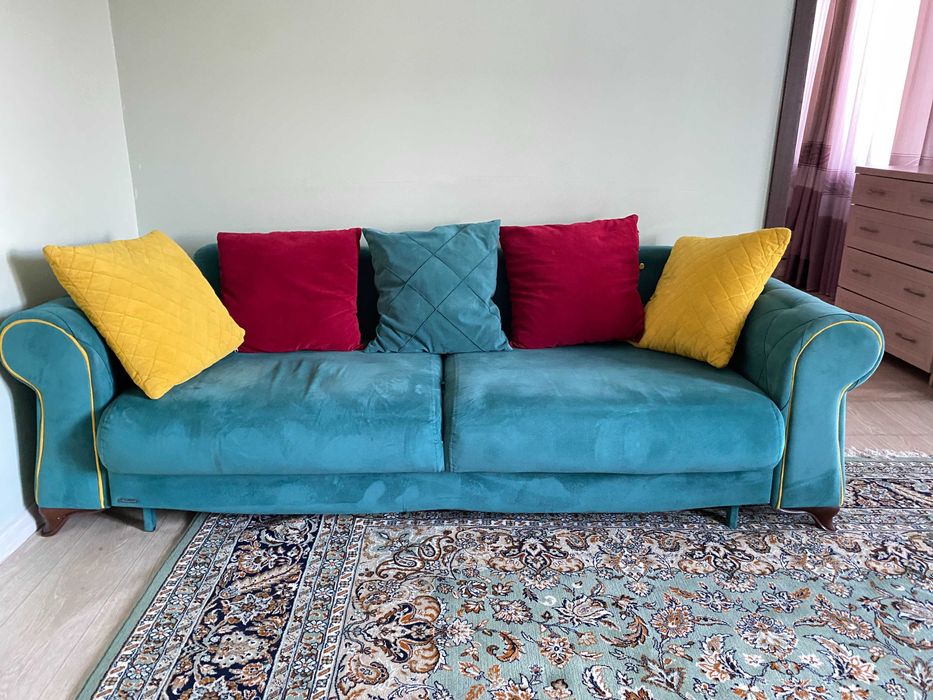 Продаю диван "Emba Wood"