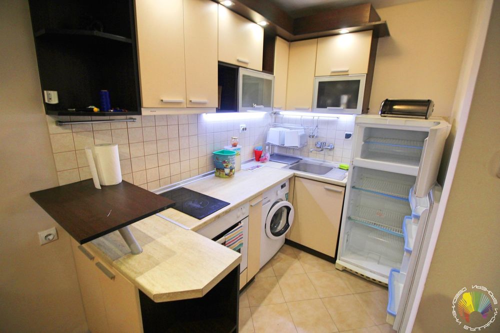 Дава се под наем Двустаен апартамент в Бургас, Център - 60 кв.м за 408 € - Снимка #5