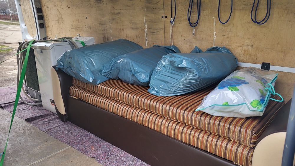 Предлагам транспортни услуги.Транспортни услуги Варна