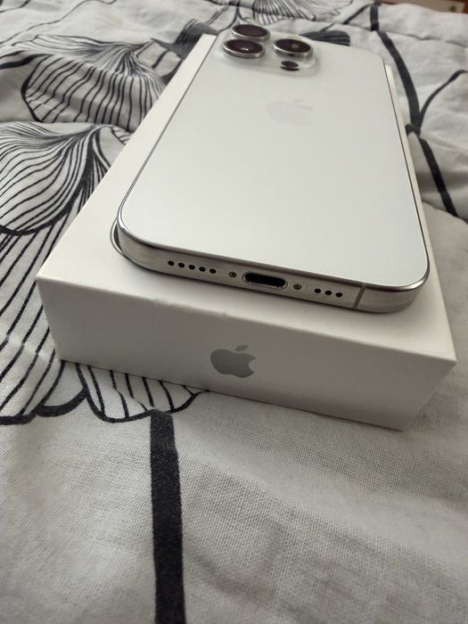 Iphone 15 pro white 128GB