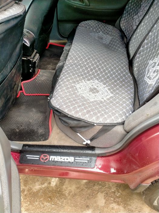 Продам Мазда кронус 1993 г объем 2.0