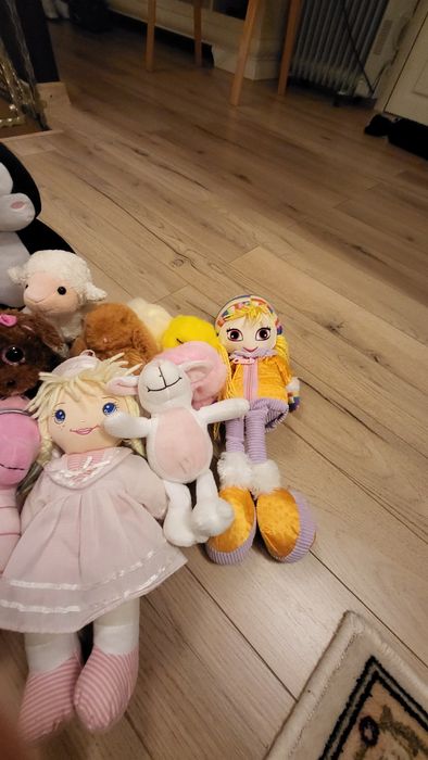 Plusuri și jucarii papusi, iepurasi,sirena etc.